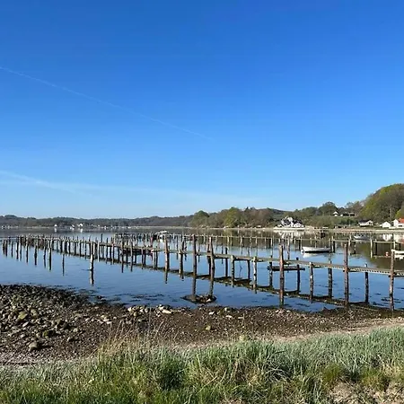 Newly Renovated Summer House 40 M From The Water Haderslev