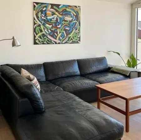 Newly Renovated Summer House 40 M From The Water