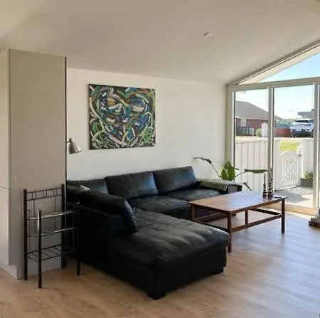 Newly Renovated Summer House 40 M From The Water Haderslev